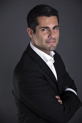 Hamed Shahbazi headshot by Art of Headshots